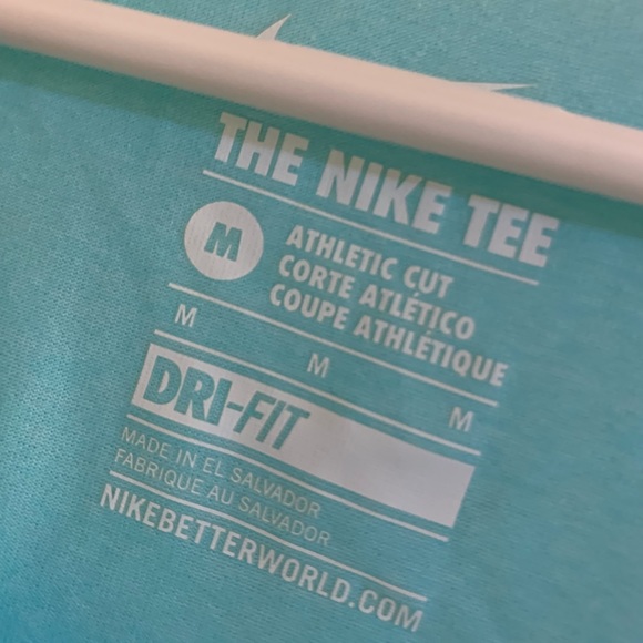 NIKE - WOMENS DRI FIT ATHLETIC CUT SHIRT - Picture 3 of 3